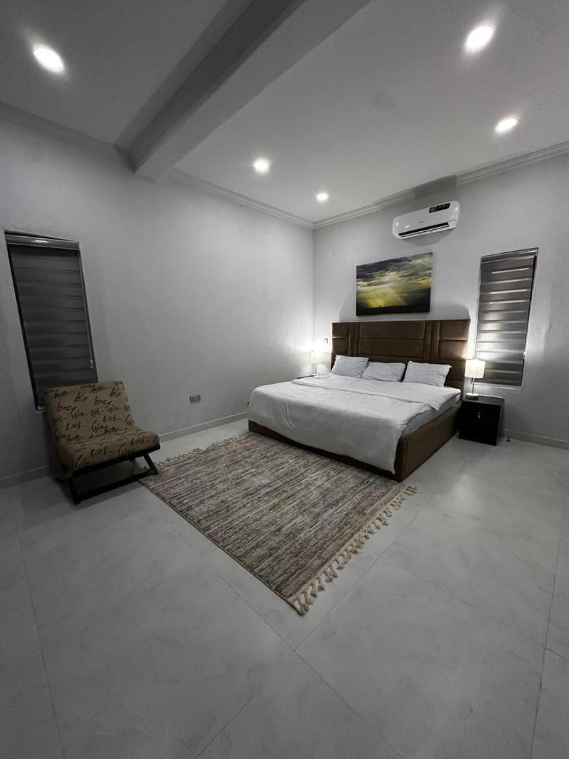 Villa Toscana Luxe Gra Port Harcourt Exterior photo