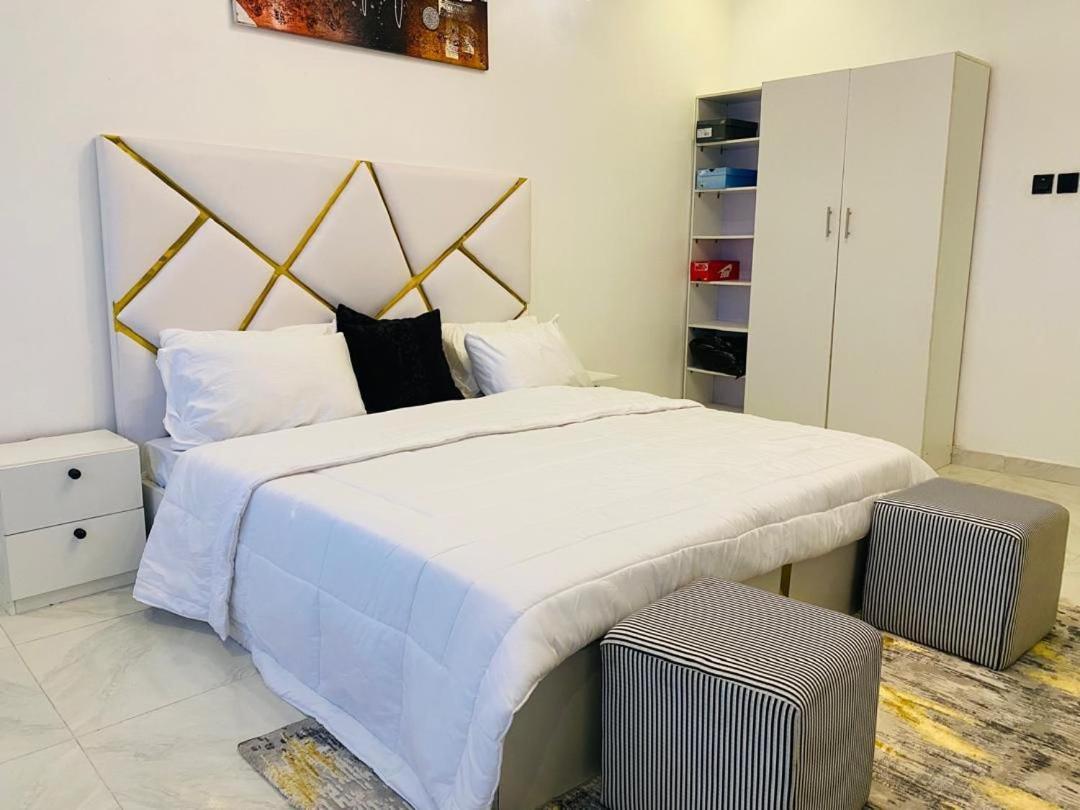 Villa Toscana Luxe Gra Port Harcourt Exterior photo