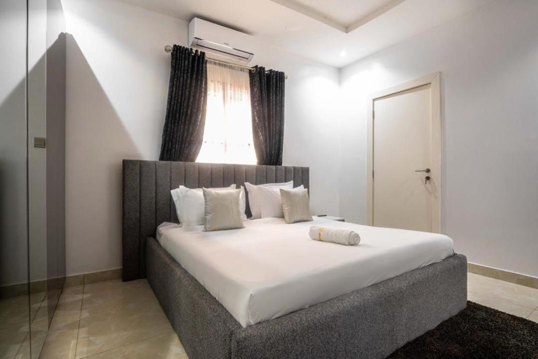 Villa Toscana Luxe Gra Port Harcourt Exterior photo