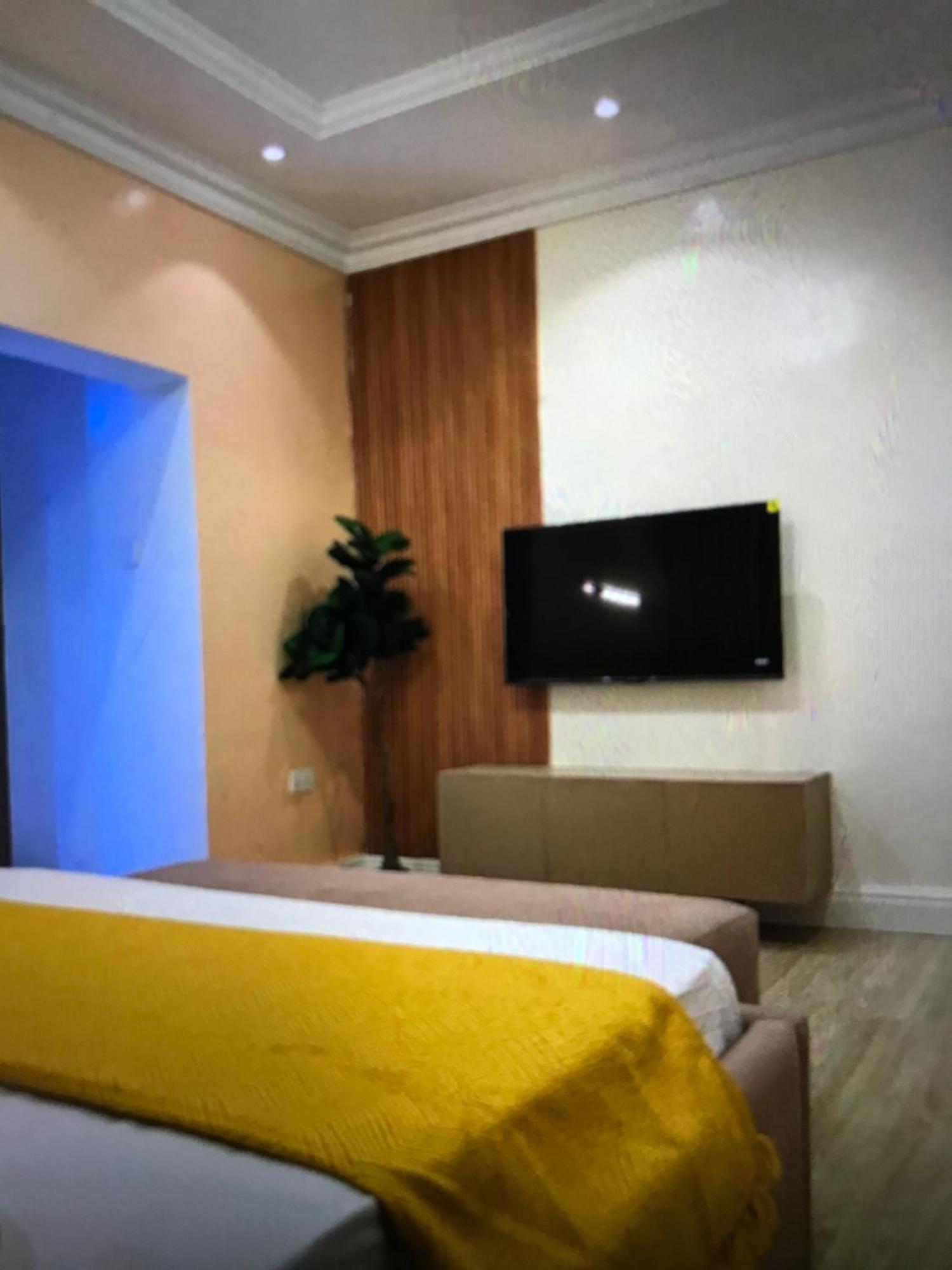 Villa Toscana Luxe Gra Port Harcourt Exterior photo