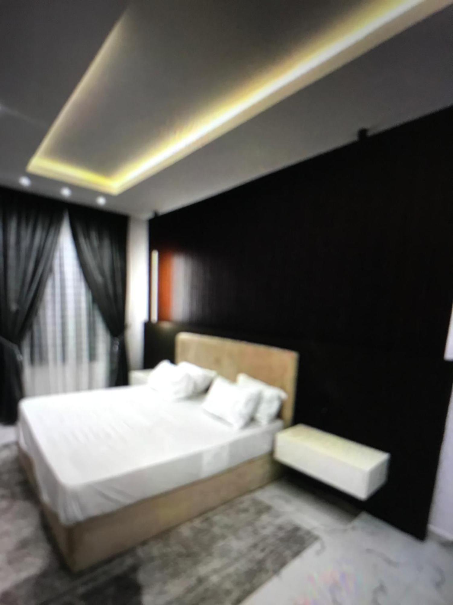 Villa Toscana Luxe Gra Port Harcourt Exterior photo